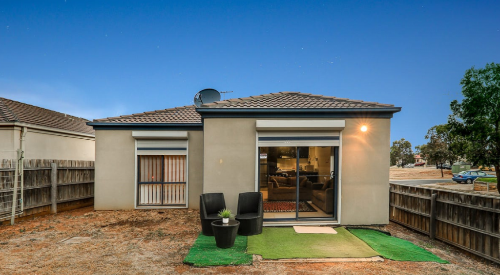 33 Sirius Way, Kurunjang, VIC 3337