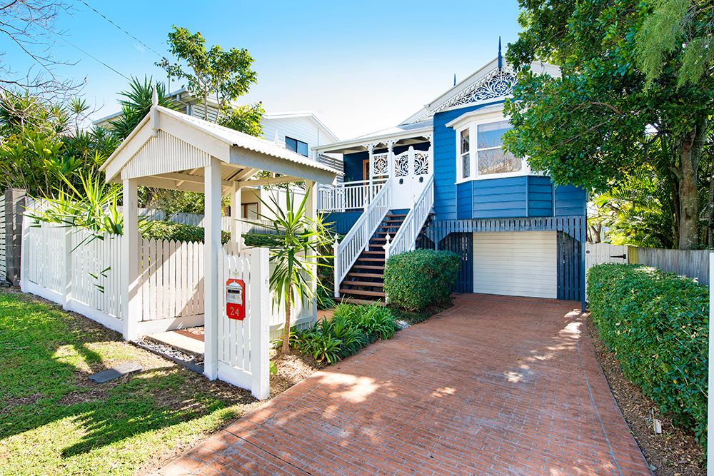 24 Akala St, Camp Hill, QLD 4152