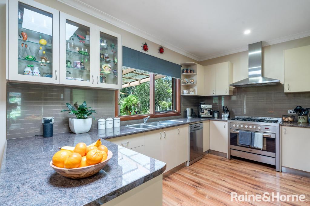 59 Ellandee Cres, Macedon, VIC 3440