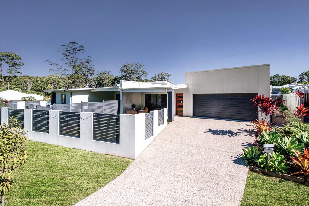 1 Boomerang Ct, Woombye, QLD 4559