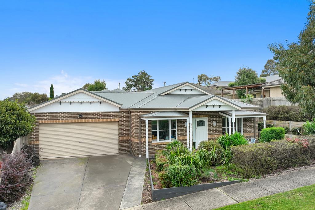 11 Ajax St, Drouin, VIC 3818