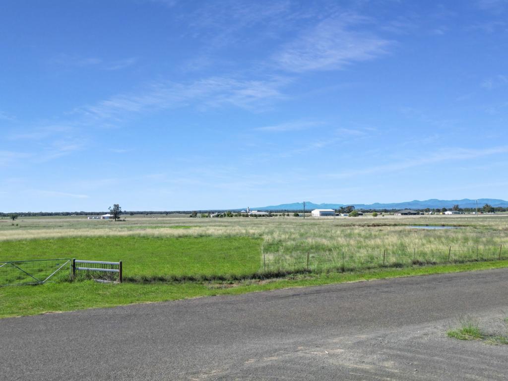 119 Highfield Lane, Narrabri, NSW 2390