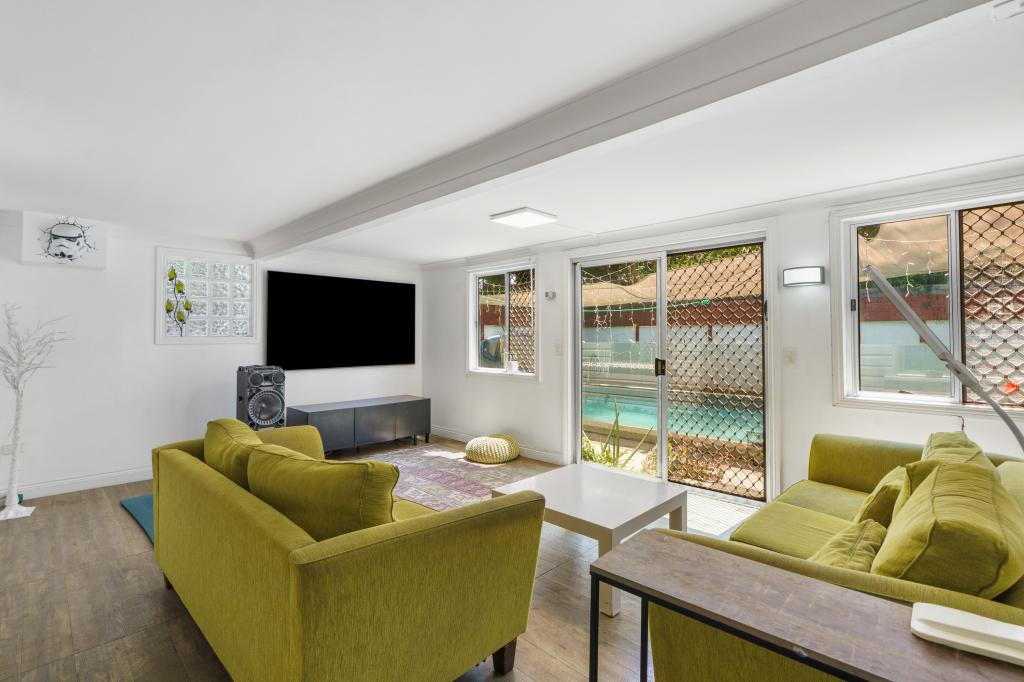 30a Harris St, Labrador, QLD 4215
