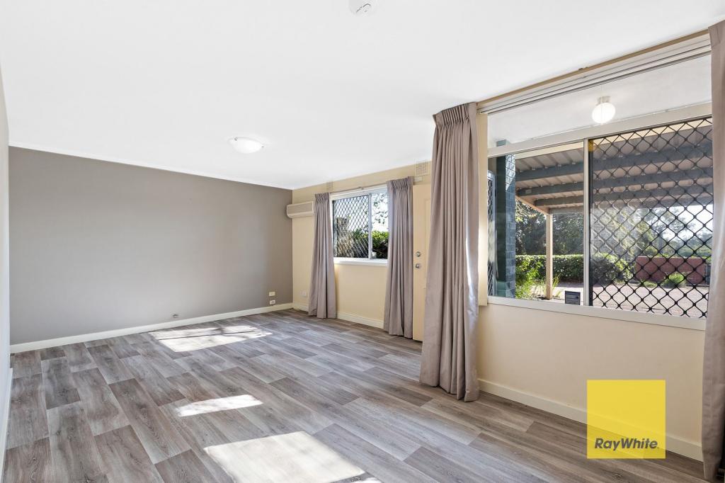 4/18 GREVILLE WAY, GIRRAWHEEN, WA 6064