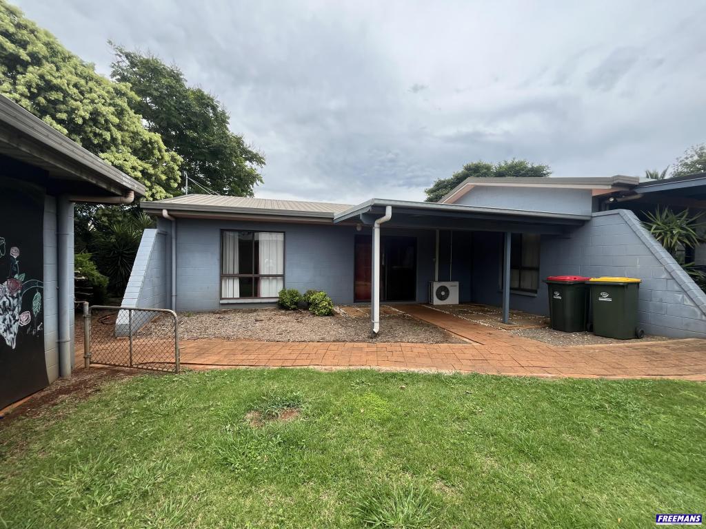 1/21 Windsor Cir, Kingaroy, QLD 4610