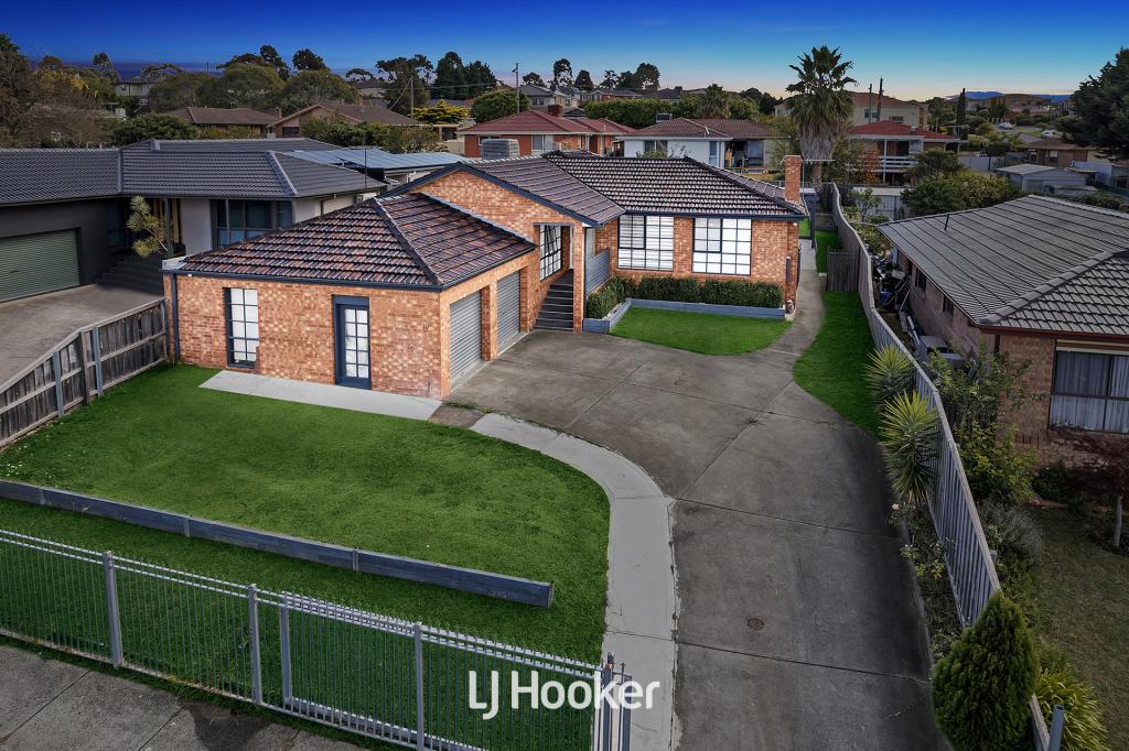 19 Weeden Cres, Hallam, VIC 3803