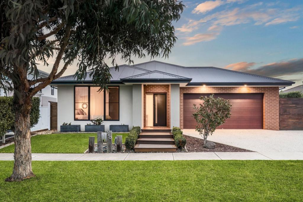 340 CHARLEMONT RD, ARMSTRONG CREEK, VIC 3217