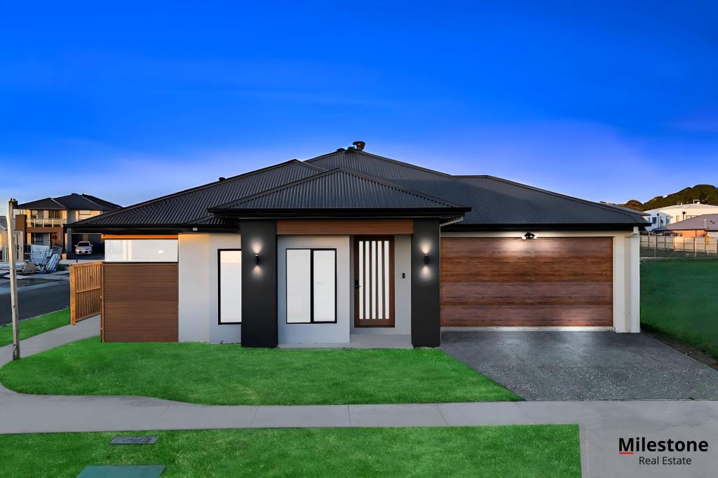 1 MODESTA ST, CLYDE NORTH, VIC 3978