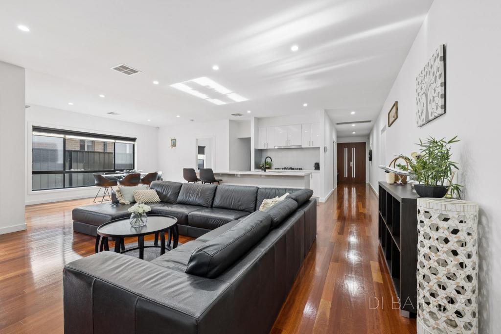 14 Riberry St, Craigieburn, VIC 3064