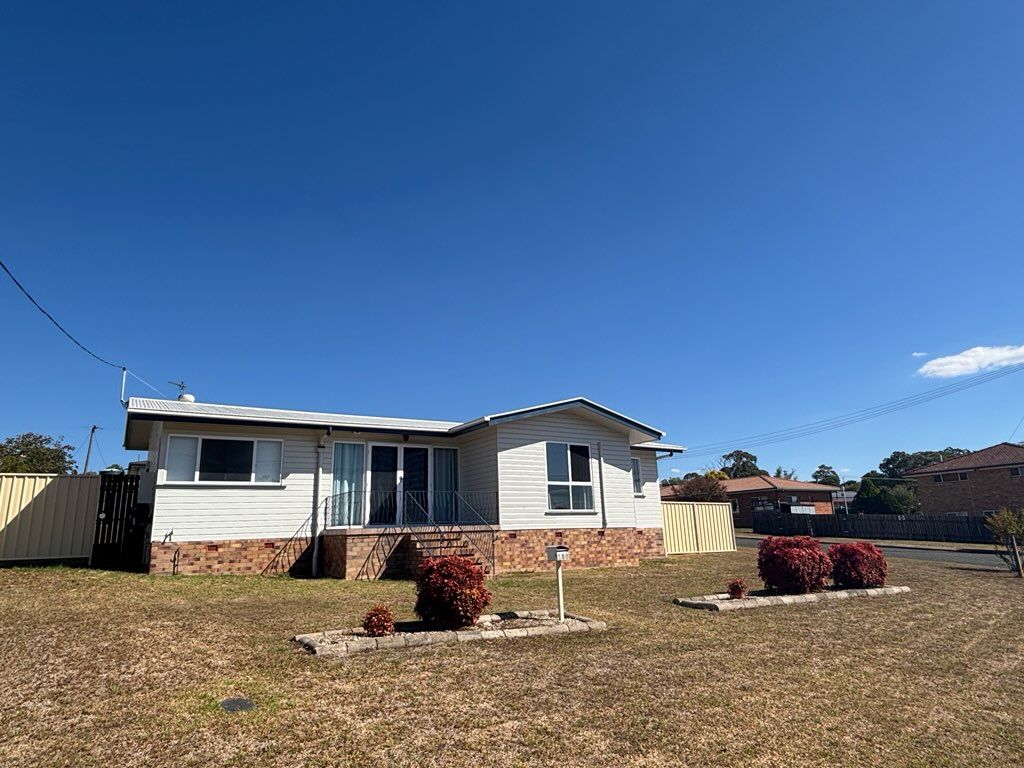 136 Locke St, Warwick, QLD 4370