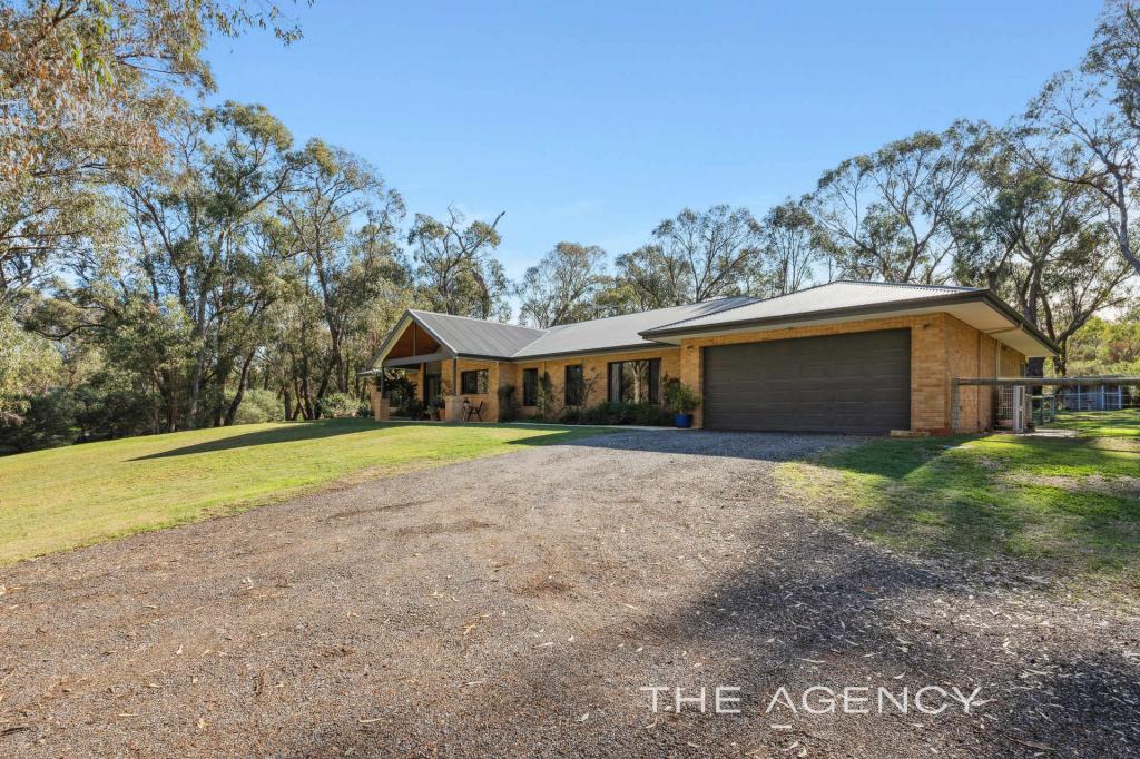 85 JADE LOOP, CARABOODA, WA 6033