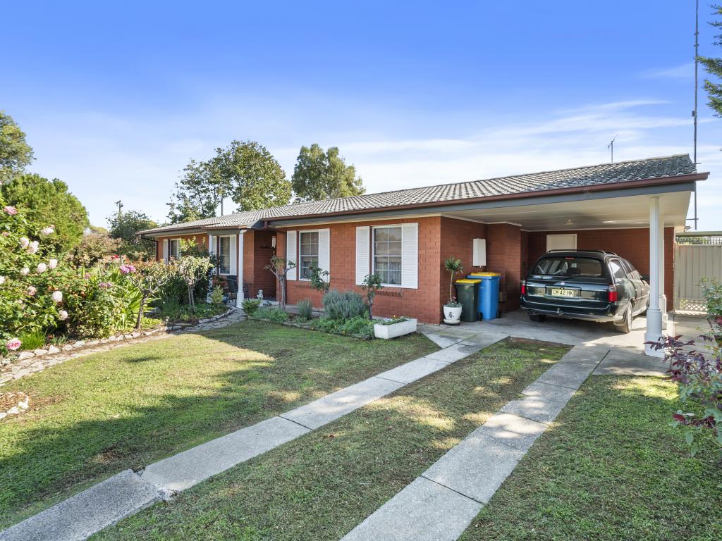 2 Bridget St, Finley, NSW 2713