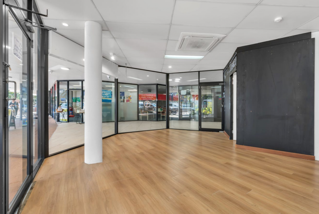 8/2-4 OCEAN ST, MAROOCHYDORE, QLD 4558