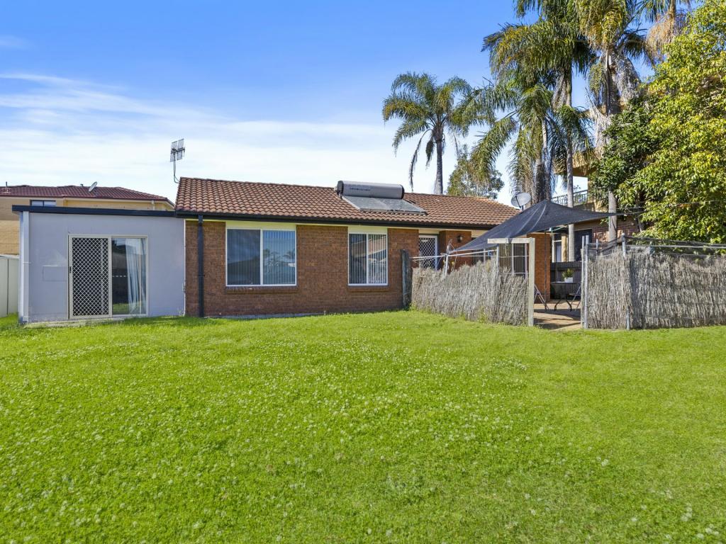 4 Taylor St, The Entrance, NSW 2261