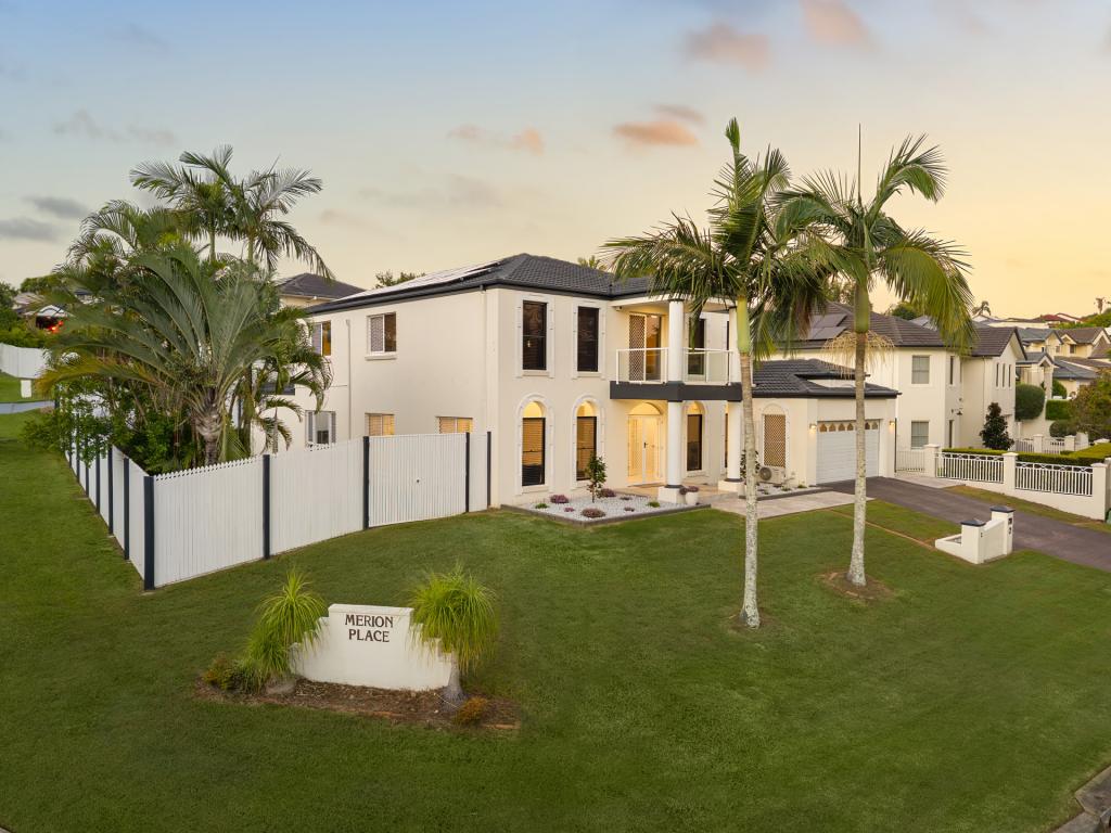 2 Merion Pl, Carindale, QLD 4152