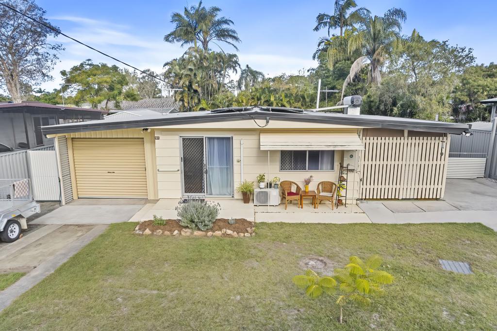 127 MORETON TCE, BEACHMERE, QLD 4510