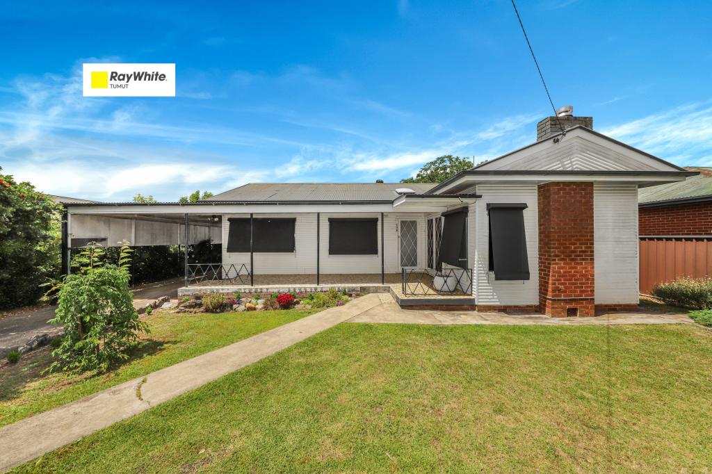 136 Simpson St, Tumut, NSW 2720