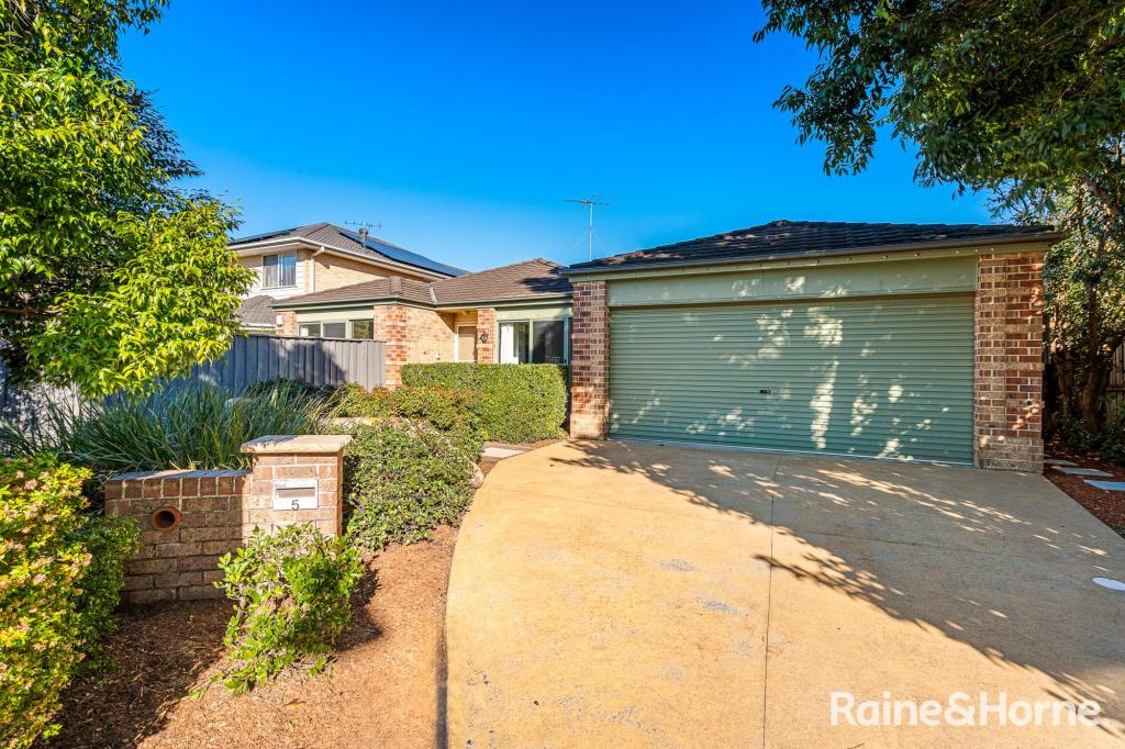 5 Lees Pl, Beaumont Hills, NSW 2155