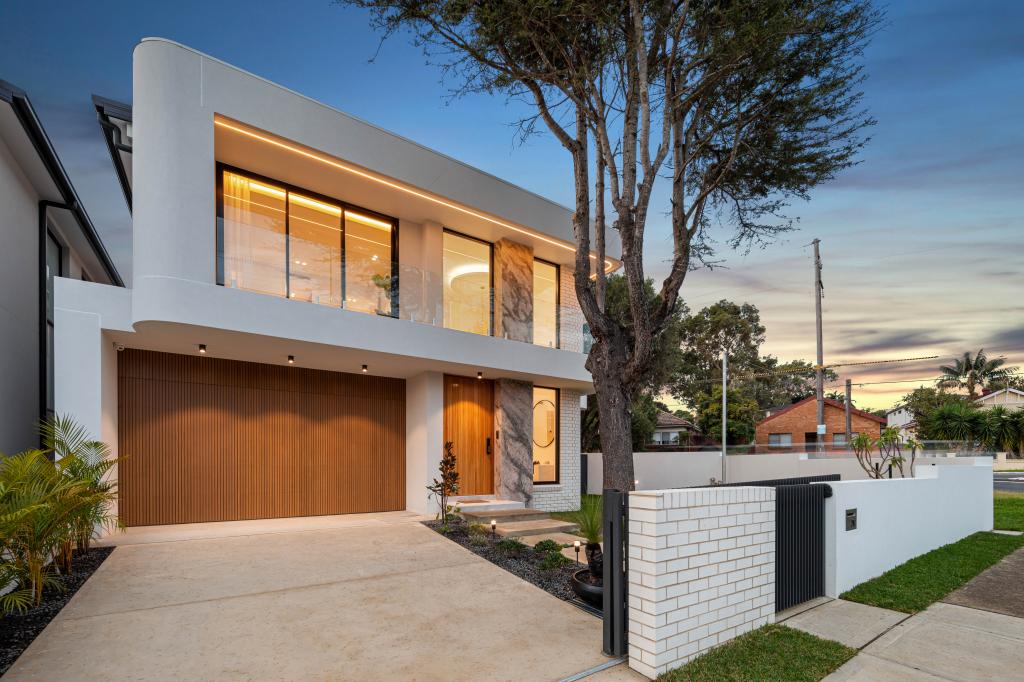 2c Warwick St, Hurstville, NSW 2220