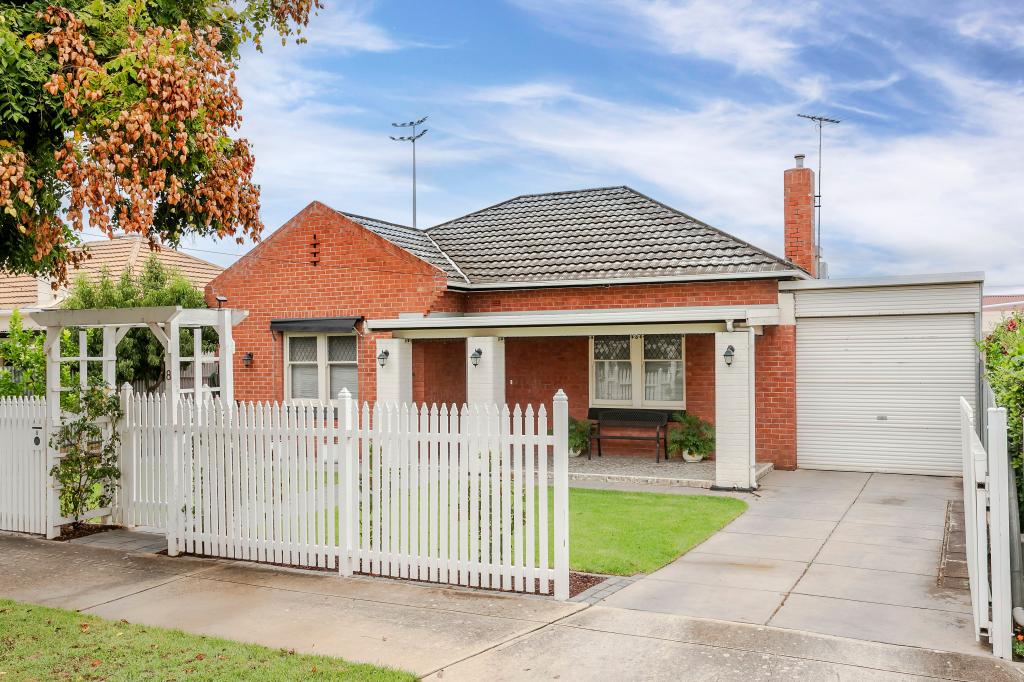 8 Fairweather Ave, Woodville South, SA 5011