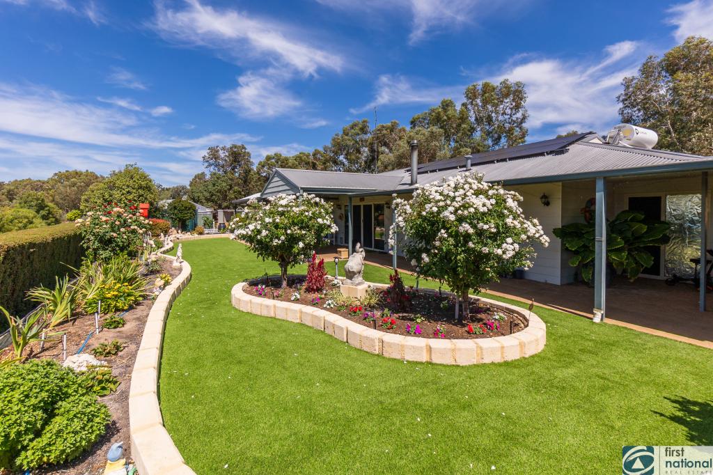 27 Greengage Pl, Bakers Hill, WA 6562