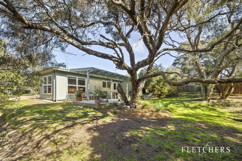 18 Hilltop Ave, Blairgowrie, VIC 3942