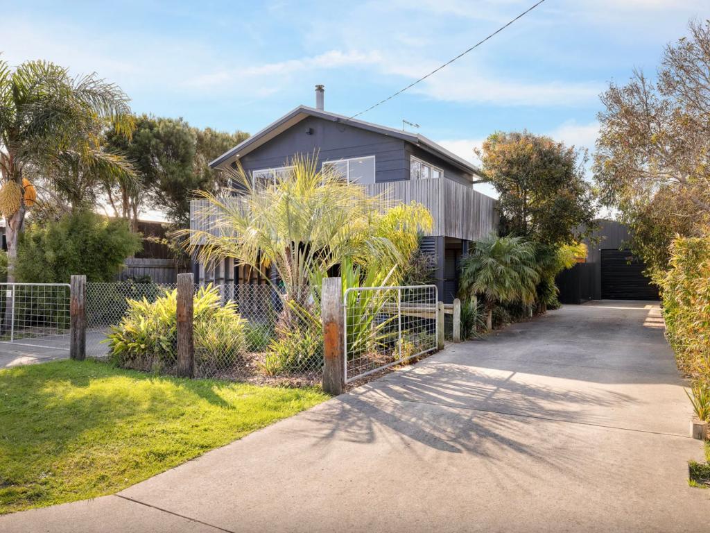 2 Seaspray Ave, Cape Woolamai, VIC 3925
