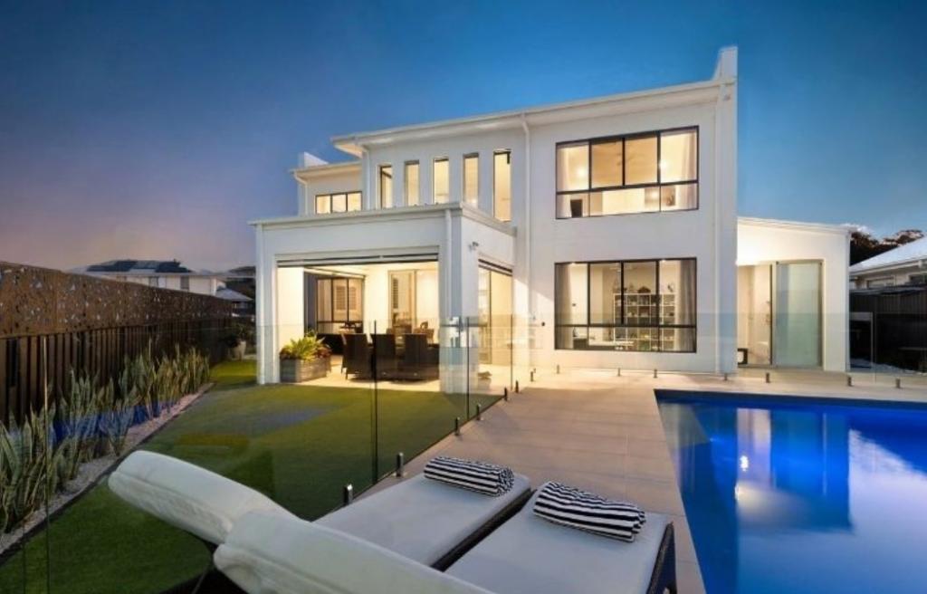 4 Pipeline Ave, Peregian Beach, QLD 4573