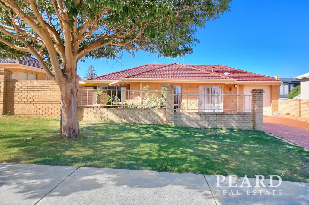 18 Moorland St, Scarborough, WA 6019