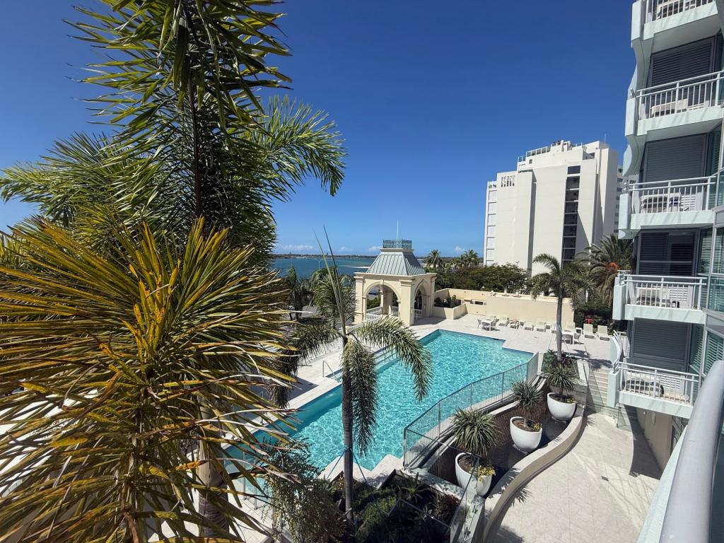 401/360 Marine Pde, Labrador, QLD 4215