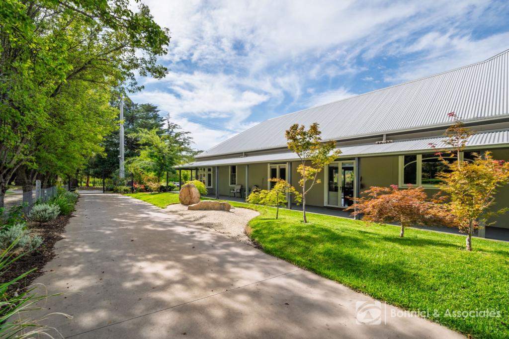 8a Diffey Rd, Beechworth, VIC 3747