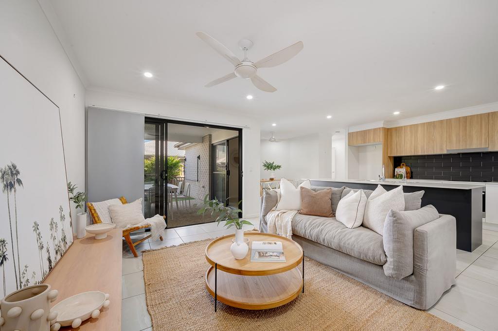 3 Achurch St, Palmview, QLD 4553