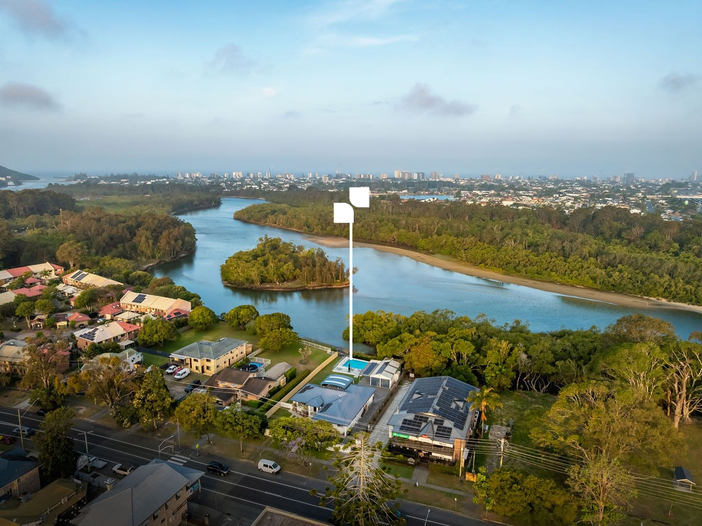 32 TALLEBUDGERA CREEK RD, BURLEIGH HEADS, QLD 4220