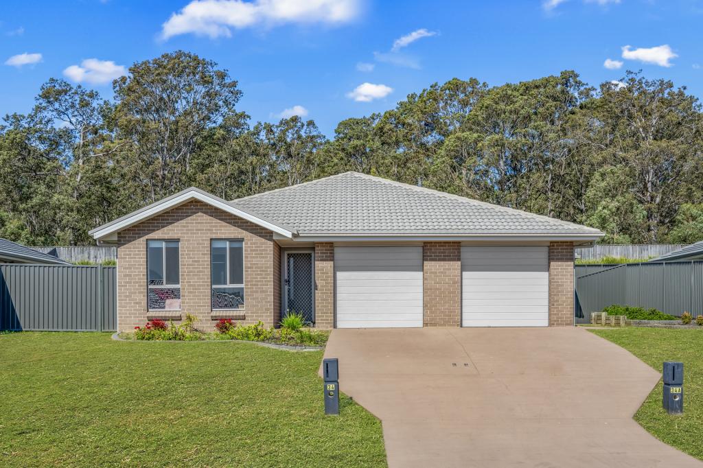 34 & 34a Shortland Dr, Aberglasslyn, NSW 2320