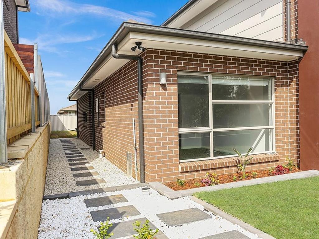 68a Stratton Rd, Oran Park, NSW 2570