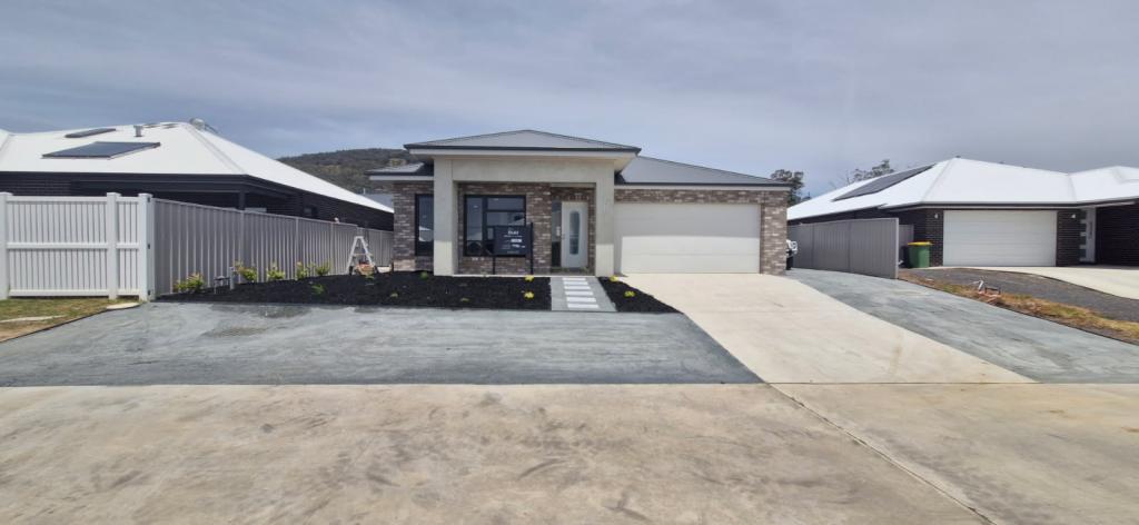 7 RYMER WAY, BARANDUDA, VIC 3691