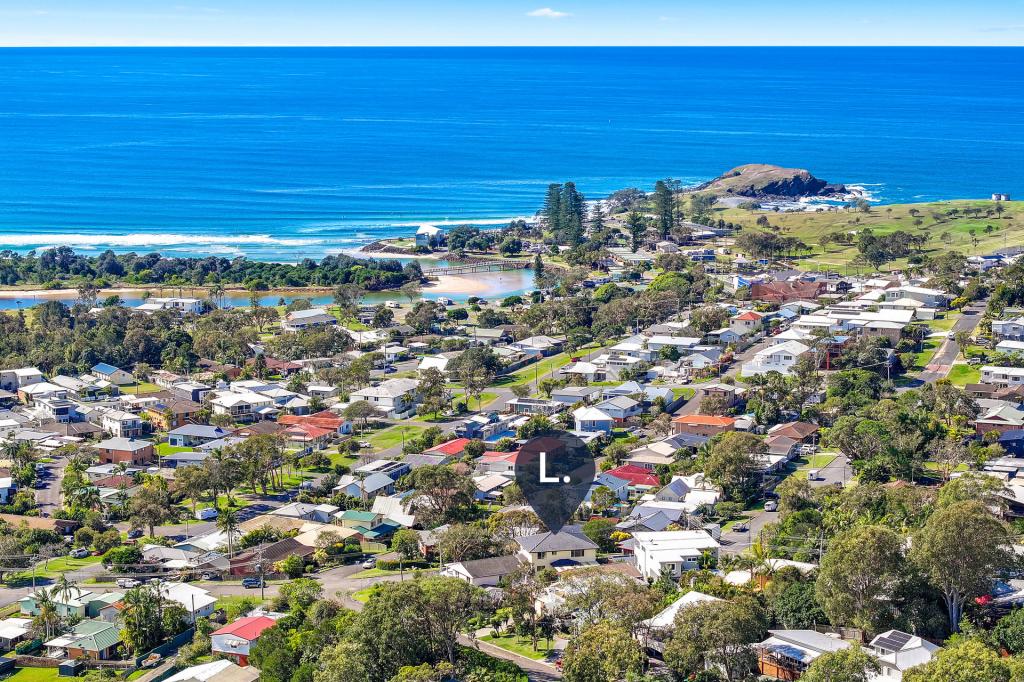 3 High St, Crescent Head, NSW 2440