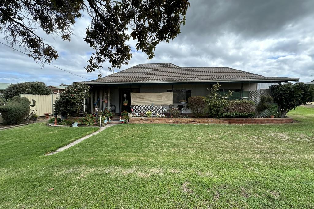 15 East Tce, Tambellup, WA 6320