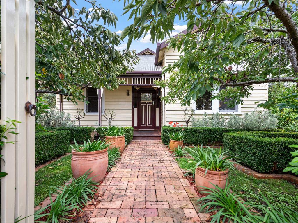 35 Foster St, Hamilton, VIC 3300