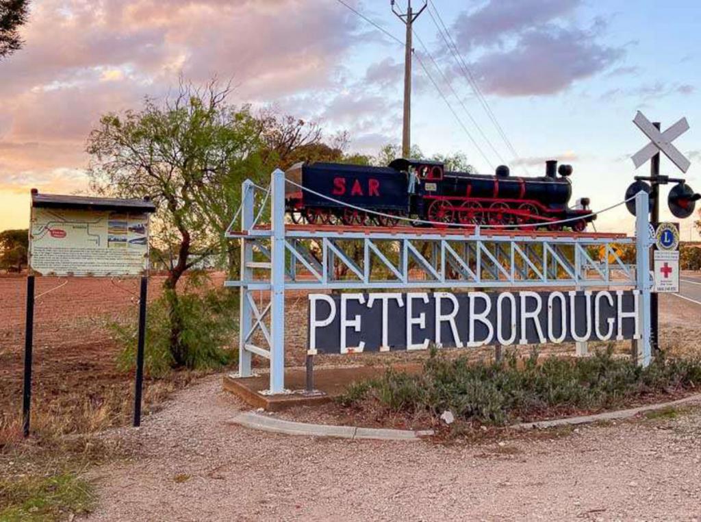 28 Hill St E, Peterborough, SA 5422