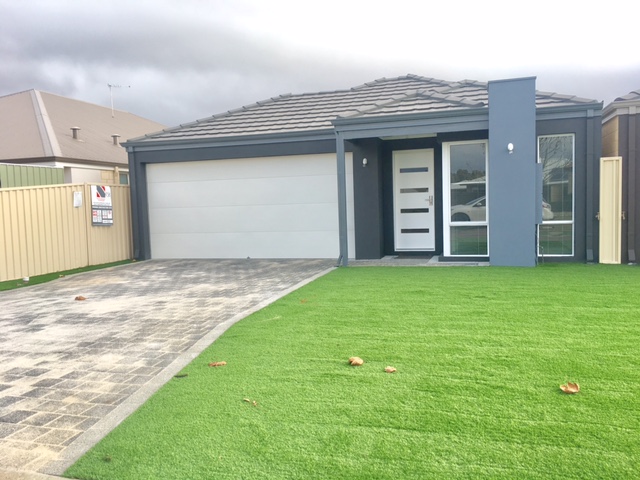 45b Nuytsia Cres, Canning Vale, WA 6155