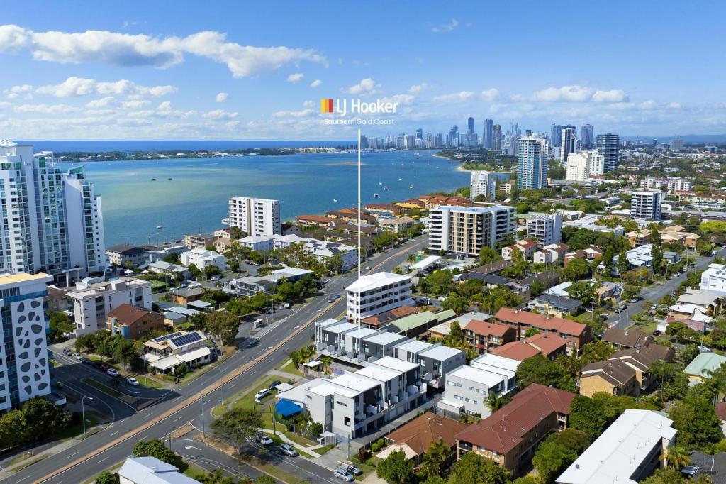 20/24 Imperial Pde, Labrador, QLD 4215
