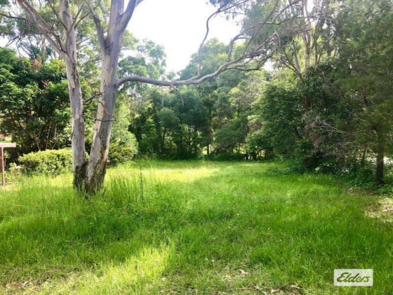 10 Rainbow Ave, Macleay Island, QLD 4184