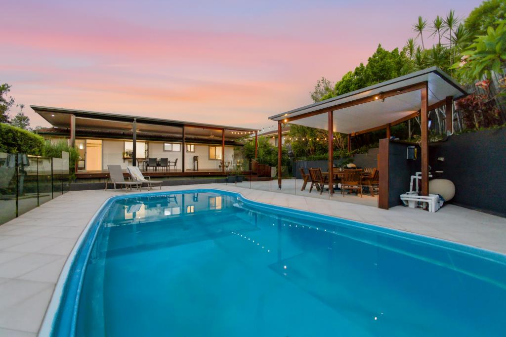 5 Slade St, Arana Hills, QLD 4054