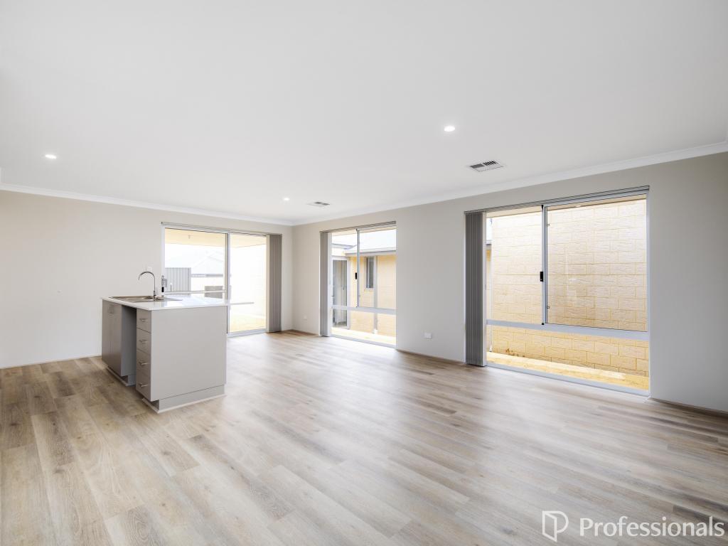 11 TAPIN ST, YANCHEP, WA 6035