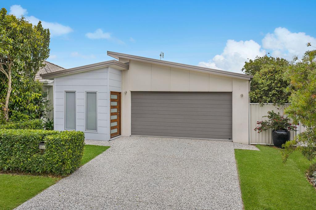 28 Feathertop Cct, Caloundra West, QLD 4551