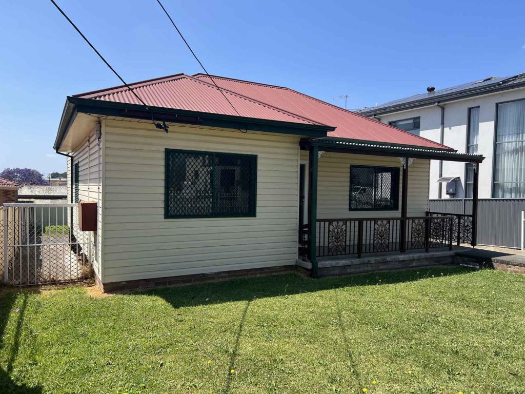 82 Coleman St, Merrylands, NSW 2160