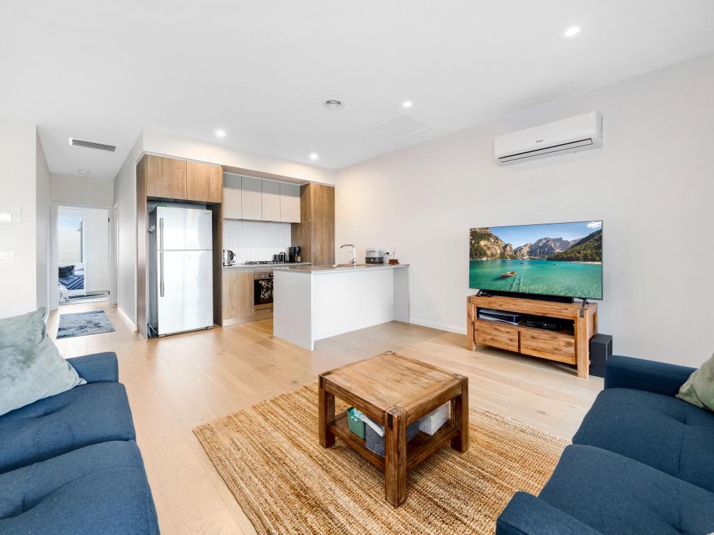 11 Charisma Cct, Cranbourne South, VIC 3977