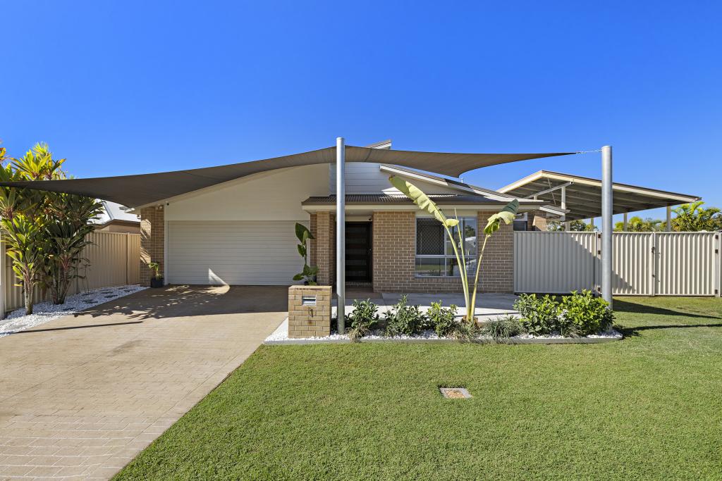 1 WILLIS CL, REDLAND BAY, QLD 4165