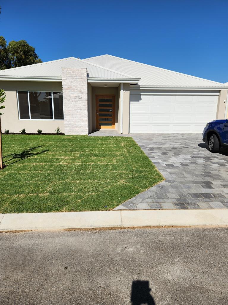 1 Albuera St, Madora Bay, WA 6210